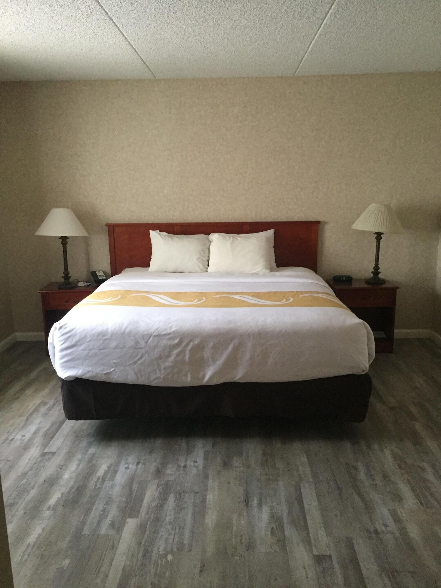 Quality Inn & Suites Albuquerque Downtown University Екстер'єр фото